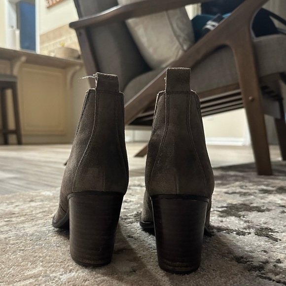 Suede booties - Picture 5 of 5